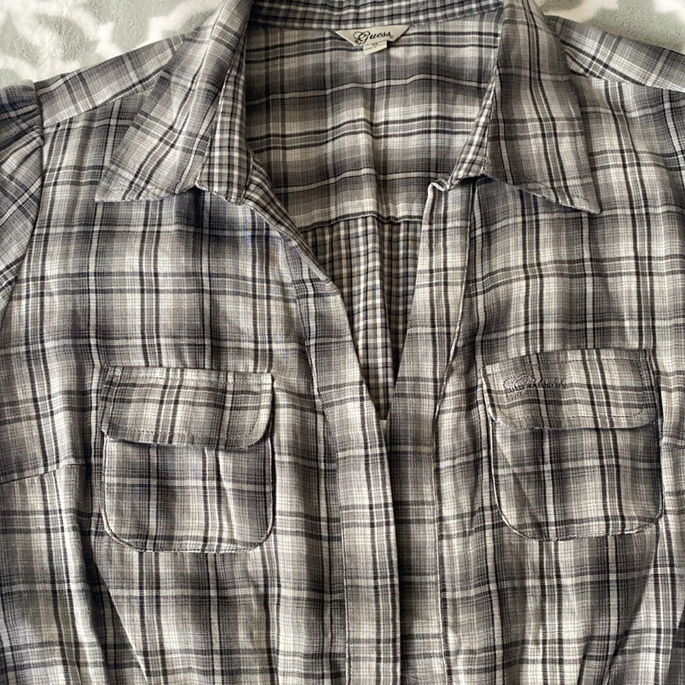 Guess Plaid Top - Picture 5 of 6